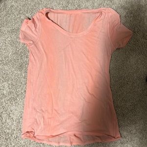 Lululemon tee